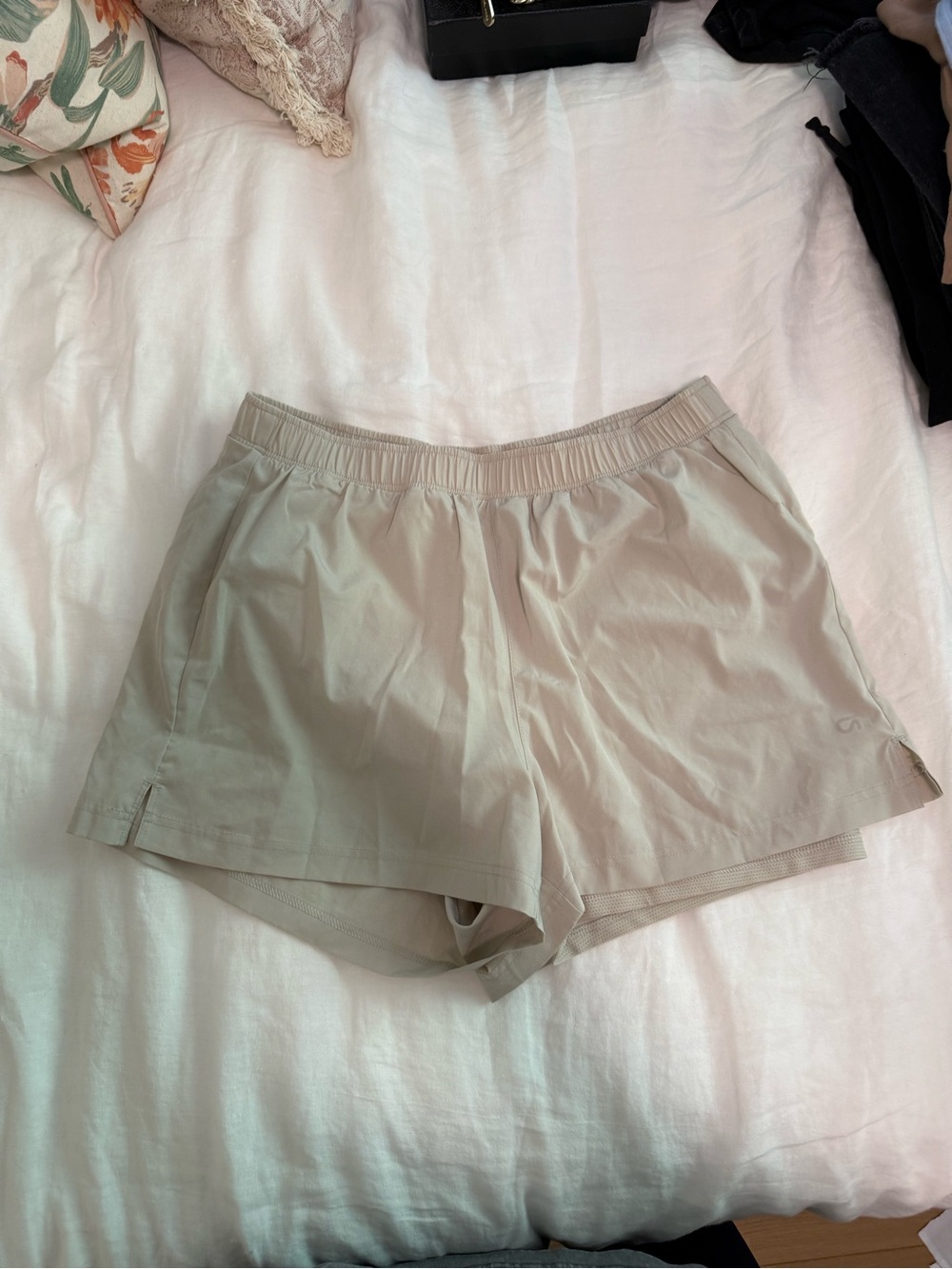 GAP Light Beige Athletic Running Shorts